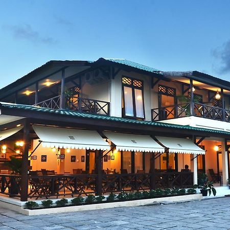 Samawa Transit Hotel Sumbawa Besar Luaran gambar