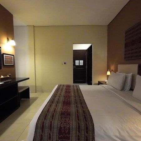 Samawa Transit Hotel Sumbawa Besar Luaran gambar