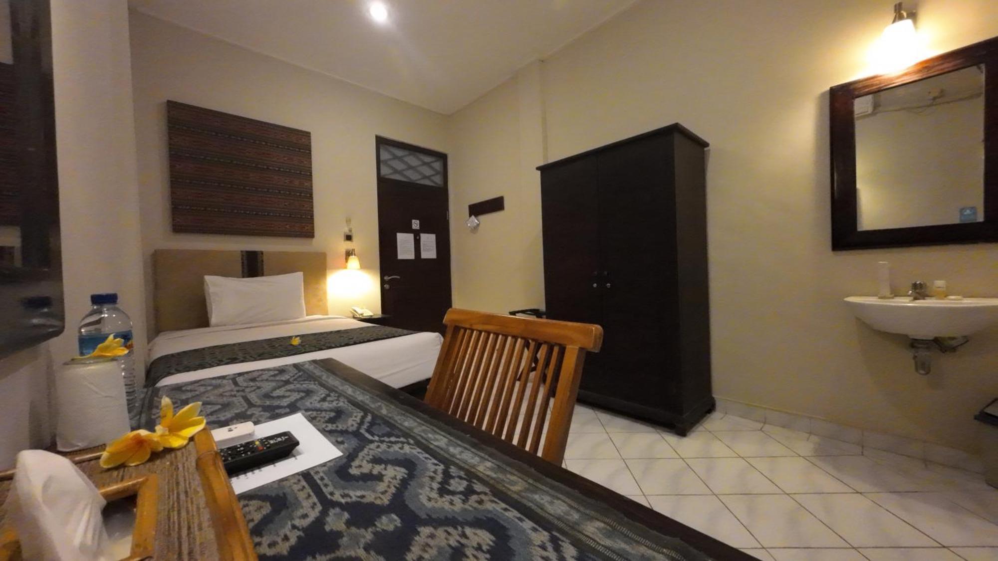 Samawa Transit Hotel Sumbawa Besar Luaran gambar